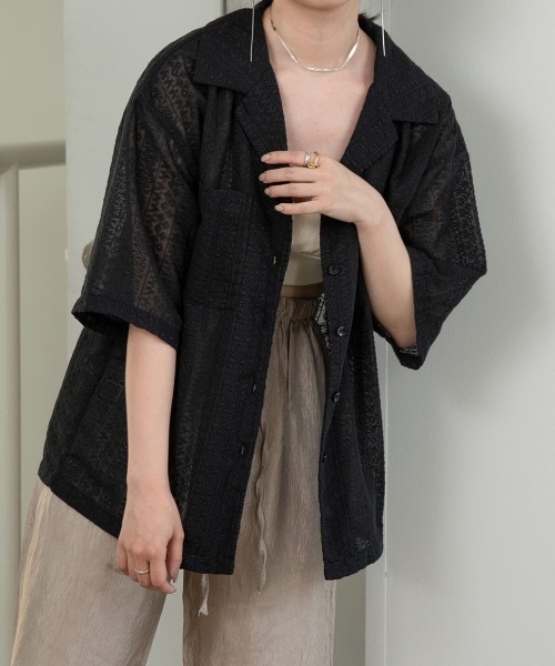 lawgy(ラウジー)の「pattern see through shirt(シャツ/ブラウス・レディース・ブラック/ベージュ/アイボリー・FREE)」の6枚目の写真