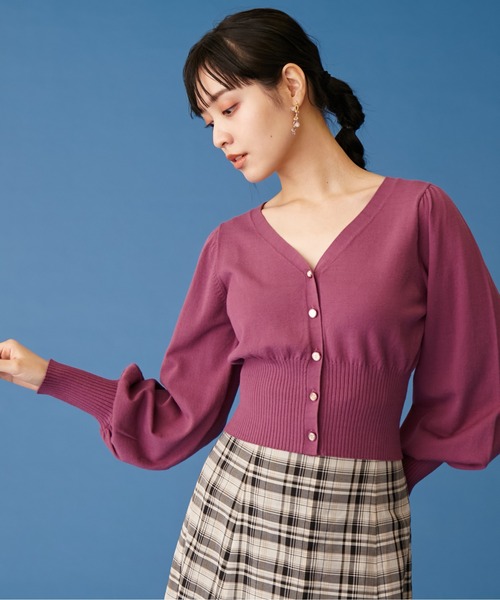 JILL by JILL STUART(ジルバイジルスチュアート)の「◇シルク混Vネックカーディガン(カーディガン/ボレロ・レディース・ブラック/ベージュ/パープル/ブルー/ブラウン・FREE)」の5枚目の写真