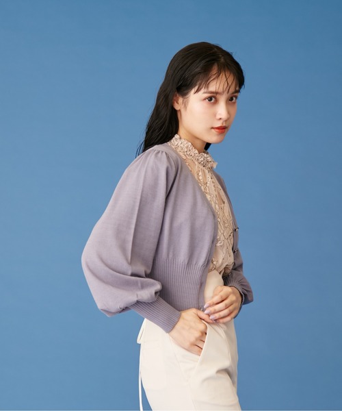 JILL by JILL STUART(ジルバイジルスチュアート)の「◇シルク混Vネックカーディガン(カーディガン/ボレロ・レディース・ブラック/ベージュ/パープル/ブルー/ブラウン・FREE)」の17枚目の写真