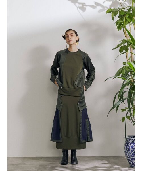 UN3D.(アンスリード)の「サテンコンビトップ(Tシャツ/カットソー・レディース・カーキ/ブラック/ベージュ・FREE)」の10枚目の写真