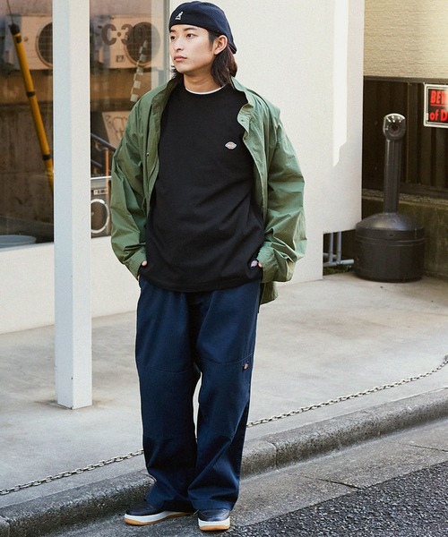 Dickies(ディッキーズ)の「Dickies/ディッキーズ ロゴワッペン刺繍 ビッグシルエット長袖Tシャツ(Tシャツ/カットソー・メンズ・グレー系その他/ブラウン系その他/グリーン/ブラック/ホワイト/マスタード/スミクロ/ブルー・L/M/XL)」の13枚目の写真