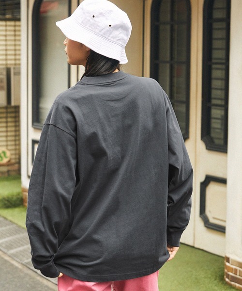 Dickies(ディッキーズ)の「Dickies/ディッキーズ ロゴワッペン刺繍 ビッグシルエット長袖Tシャツ(Tシャツ/カットソー・メンズ・グレー系その他/ブラウン系その他/グリーン/ブラック/ホワイト/マスタード/スミクロ/ブルー・L/M/XL)」の18枚目の写真