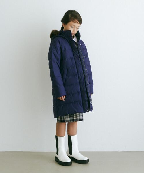 green label relaxing(グリーンレーベルリラクシング)の「TJ GIRLS ロング ダウンコート 140-160cm -撥水-(ダウンジャケット/コート・キッズ・ネイビー/ライトブルー・160cm/140cm/150cm)」の2枚目の写真
