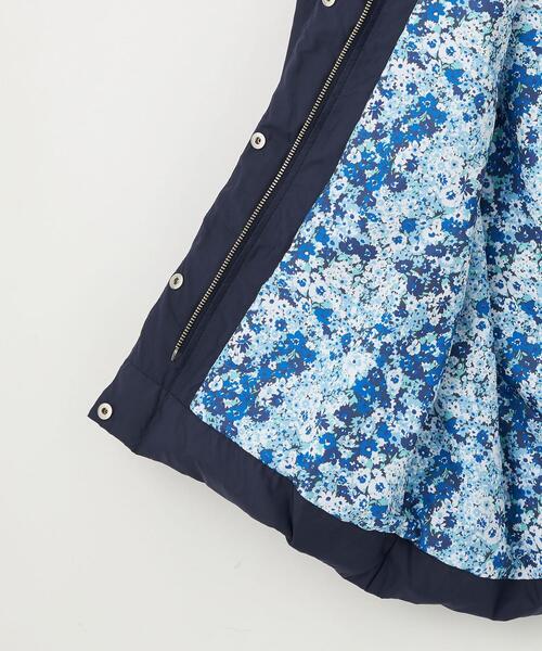 green label relaxing(グリーンレーベルリラクシング)の「TJ GIRLS ロング ダウンコート 140-160cm -撥水-(ダウンジャケット/コート・キッズ・ネイビー/ライトブルー・160cm/140cm/150cm)」の6枚目の写真
