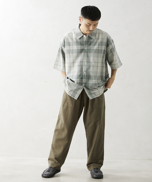 JOURNAL STANDARD relume（ジャーナルスタンダード　レリューム）の「EDOMOND/COOL TOUCH ベイカーパンツ（その他パンツ・メンズ・オリーブ/ブラック系その他/ベージュ系その他・MEDIUM/LARGE）」の13枚目の写真