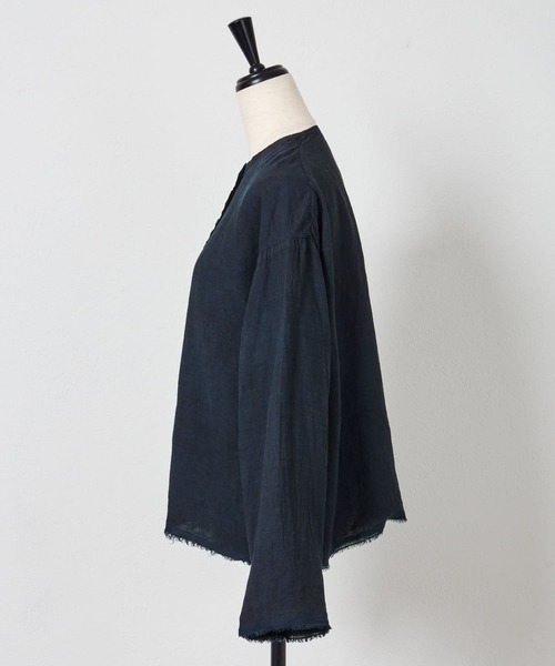 BEARDSLEY（ビアズリー）の「奄美泥藍染ブラウス（シャツ/ブラウス・レディース・インディゴブルー・FREE）」の13枚目の写真