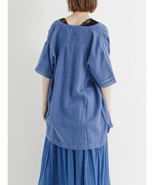 Samansa Mos2 blue（サマンサモスモスブルー）の「コットンボイルギャザーブラウス（シャツ/ブラウス・レディース・ブラック/カーキ/イエロー/ブルー・ﾌﾘ-）」の15枚目の写真