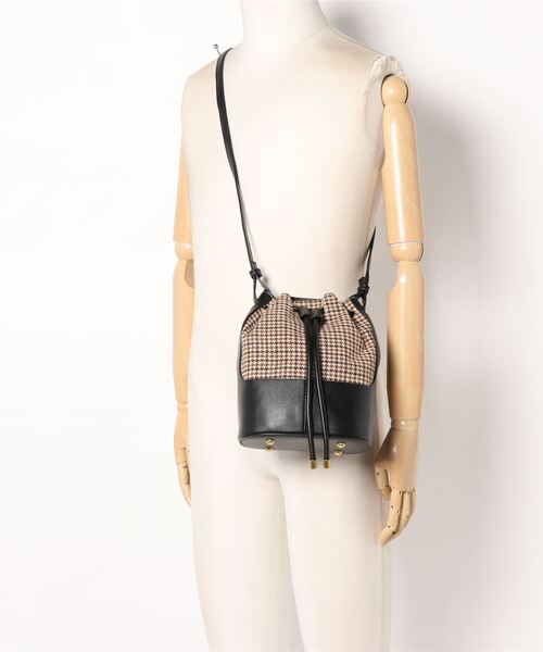flower(フラワー)の「クラシカルチェックバッグ(ショルダーバッグ・レディース・ブラック・FREE)」の5枚目の写真