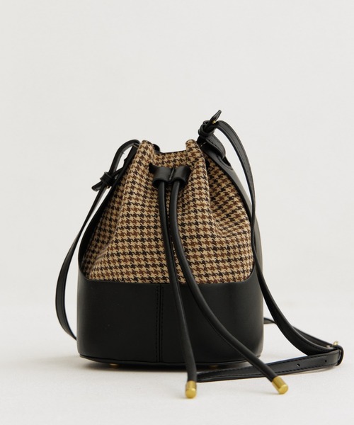 flower(フラワー)の「クラシカルチェックバッグ(ショルダーバッグ・レディース・ブラック・FREE)」の19枚目の写真