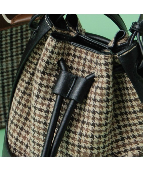 flower(フラワー)の「クラシカルチェックバッグ(ショルダーバッグ・レディース・ブラック・FREE)」の14枚目の写真