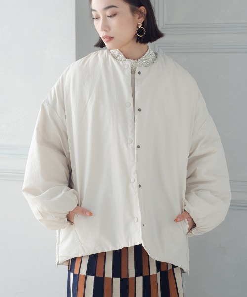 StyleSea(スタイルシー)の「サイドファスナーボリュームスリーブ ブルゾン(ノーカラージャケット・レディース・ブラック/グレー/カーキ/アイボリー・MEDIUM)」の2枚目の写真