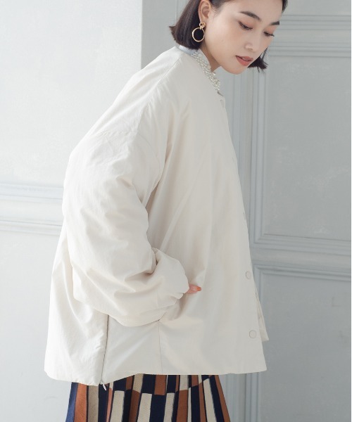 StyleSea(スタイルシー)の「サイドファスナーボリュームスリーブ ブルゾン(ノーカラージャケット・レディース・ブラック/グレー/カーキ/アイボリー・MEDIUM)」の7枚目の写真