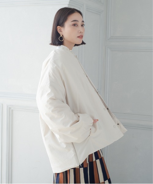 StyleSea(スタイルシー)の「サイドファスナーボリュームスリーブ ブルゾン(ノーカラージャケット・レディース・ブラック/グレー/カーキ/アイボリー・MEDIUM)」の19枚目の写真