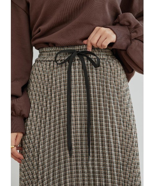 N WITH.(エヌウィズ)の「チェック柄プリーツマキシスカート(スカート・レディース・カーキブラウン/ブルー・MEDIUM)」の12枚目の写真