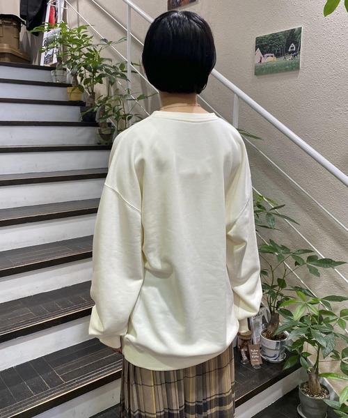 Couleur Meler（クルールメリー）の「Couleur Meler オクユウカ　オーバーサイズロゴスウェット（スウェット・レディース・アイボリー/グレー系その他・FREE）」の21枚目の写真