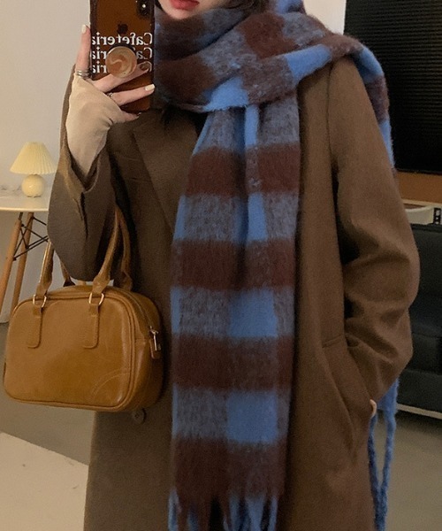 Vipoa（ヴィポア）の「ブロックチェックボリューミーマフラー（マフラー・レディース・ブラック/ピンク/ブルー・FREE）」の10枚目の写真