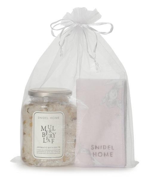 SNIDEL HOME（スナイデルホーム）の「【Xmasセット】バスソルト＆ハンドタオル（入浴剤・バスケア・レディース・ホワイト/ピンク・FREE）」の3枚目の写真
