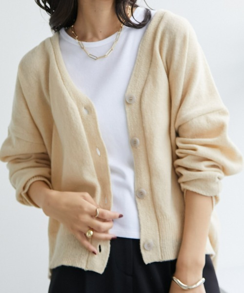 ECRIRE（エクリール）の「ショート丈ニットカーディガン（カーディガン/ボレロ・レディース・ピンク/ダークブラウン/ベージュ/ブルー・M/L）」の2枚目の写真