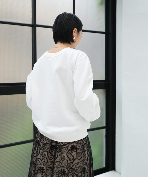 AKTE（アクテ）の「デザインスリーブスウェットプルオーバー（スウェット・レディース・グレー/ブラック/ホワイト・FREE）」の5枚目の写真