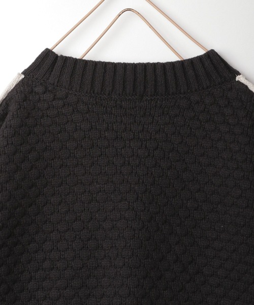 LOWRYS FARM（ローリーズファーム）の「ポコポコプルオーバーニット　171891（ニット/セーター・キッズ・ブラック/レッド/ブラック×ホワイト・110cm/120cm/130cm/140cm/150cm）」の19枚目の写真