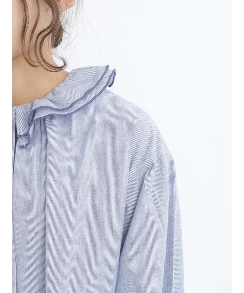 Samansa Mos2（サマンサ モスモス）の「シャンブレー起毛襟フリルブラウス（シャツ/ブラウス・レディース・ネイビー/ベージュ/ブルー/オフホワイト・ﾌﾘ-）」の9枚目の写真
