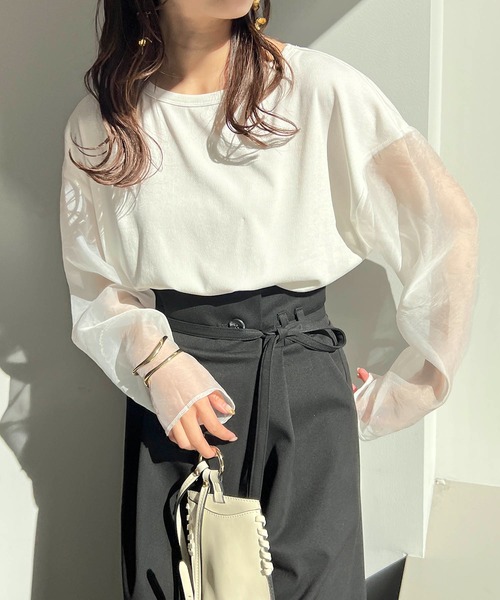 CAPRICIEUX LE'MAGE(カプリシューレマージュ)の「シアースリーブリブTシャツ(Tシャツ/カットソー・レディース・ブラック/ホワイト/ベージュ・FREE)」の5枚目の写真