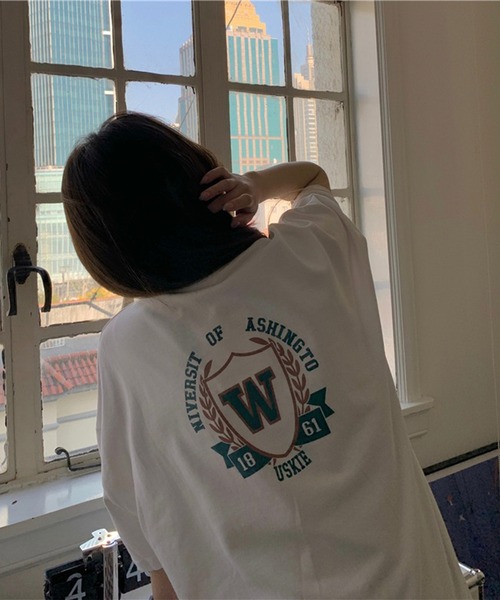 Chaco closet(チャコ クローゼット)の「オーバーサイズエンブレムバックプリントTシャツ(Tシャツ/カットソー・レディース・グレー/ホワイト/ピンク・FREE)」の10枚目の写真