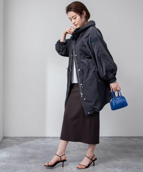 NOLLEY’S(ノーリーズ)の「【TATRAS/タトラス】OLVONA(モッズコート・レディース・ベージュ/ネイビー・1/2)」の9枚目の写真