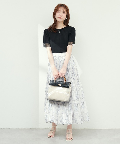 natural couture(ナチュラルクチュール)の「袖口シアー強撚リブニット(ニット/セーター・レディース・ラベンダー/ブラック/グレイッシュベージュ/ベージュ/オフホワイト/ピンク/グリーン・FREE)」の16枚目の写真