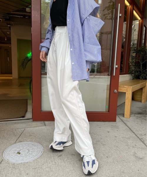 nemne store（ネンネストア）の「【低身長用サイズあり】配色ステッチ / タック入りスラックス（スラックス・レディース・アイボリー/ブラック・MEDIUM/SMALL）」の3枚目の写真