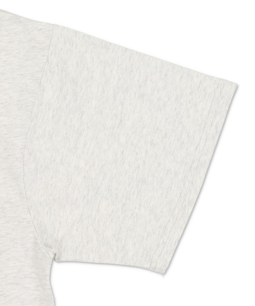 SPINNS（スピンズ）の「【ゆったりシルエット】OMGカレッジロゴ刺繍デザイン 半袖ビッグTシャツ（Tシャツ/カットソー・レディース・ネイビー/ピンク/オフホワイト/ブラック/オートミール・ONESIZE）」の7枚目の写真