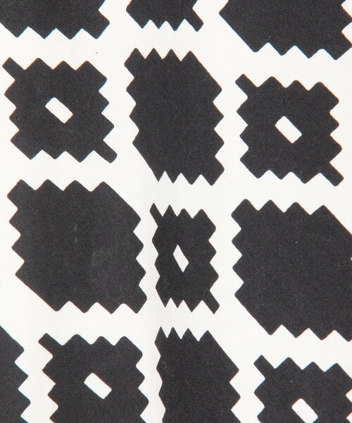 Max Mara（マックスマーラ）の「■展開不可　MaxMara ジオメトリックプリント フレアスカート（スカート・レディース・ブラック系その他・38）」の6枚目の写真