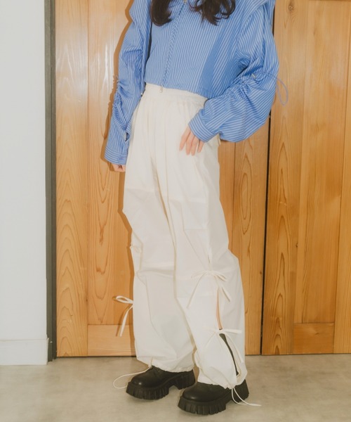 nemne store(ネンネストア)の「【低身長用サイズあり】サイドリボンスノーパンツ(カーゴパンツ・レディース・カーキ/アイボリー/ブルー/ブラック/ピンク/グレイッシュベージュ/グレー/ブラック系その他/ホワイト系/ライトブルー/ブラック系/ライトパープル/ピンク系/ライトグリーン・SMALL/MEDIUM)」の3枚目の写真