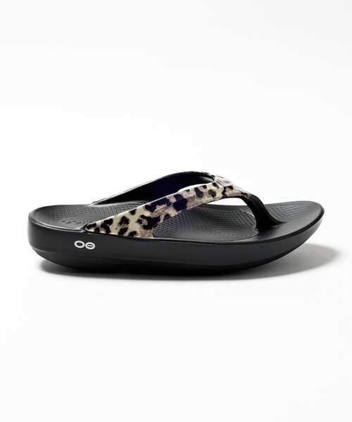 OOFOS(ウーフォス)の「【HEREIAM】OOFOS(ウーフォス)OOlala Limited(サンダル・レディース・ブラウン系その他・X-SMALL/SMALL/MEDIUM)」の3枚目の写真