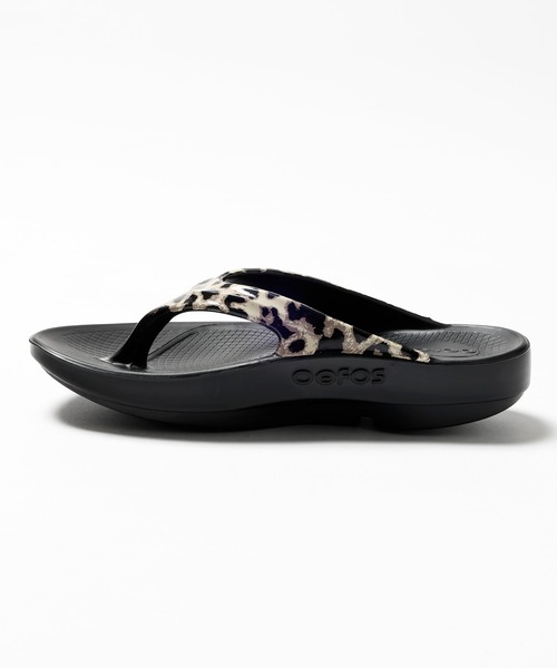 OOFOS(ウーフォス)の「【HEREIAM】OOFOS(ウーフォス)OOlala Limited(サンダル・レディース・ブラウン系その他・X-SMALL/SMALL/MEDIUM)」の4枚目の写真