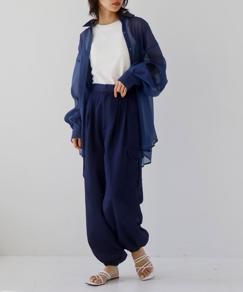 hellam(へラム)の「サテンカーゴパンツ(カーゴパンツ・レディース・アイボリー/ネイビー/グレイッシュベージュ/ブラック・FREE)」の20枚目の写真