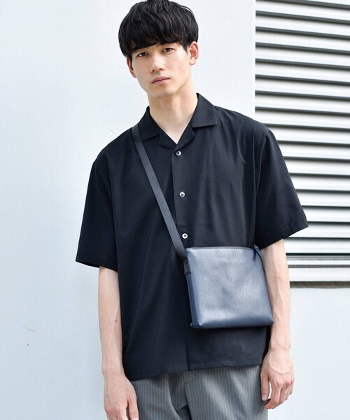 tk.TAKEO KIKUCHI(ティーケータケオキクチ)の「レザー調サコッシュバッグ(ショルダーバッグ・メンズ・ブラック/ブラック系5/ブラック系1/ブラック系/ダークグリーン系/ネイビー/ダークブラウン/ベージュ/ブラック系2・00)」の12枚目の写真