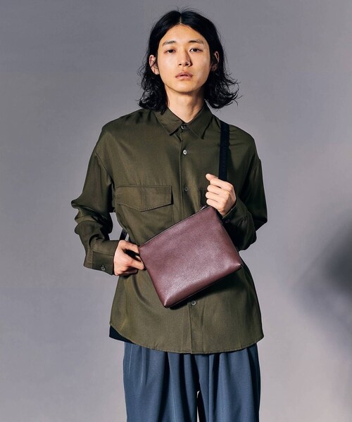 tk.TAKEO KIKUCHI(ティーケータケオキクチ)の「レザー調サコッシュバッグ(ショルダーバッグ・メンズ・ブラック/ブラック系5/ブラック系1/ブラック系/ダークグリーン系/ネイビー/ダークブラウン/ベージュ/ブラック系2・00)」の22枚目の写真