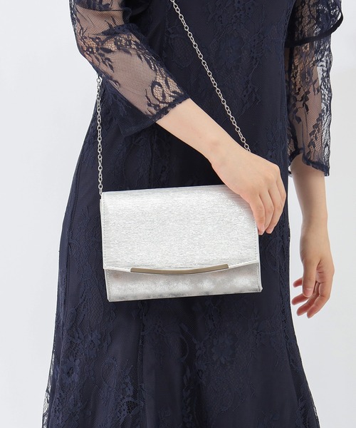 TRUDEA(トルディア)の「ヘアラインクラッチバッグ(クラッチバッグ・レディース・ブラック/ベージュ/ライトグレー・MEDIUM)」の5枚目の写真