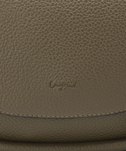 Ungrid（アングリッド）の「【Ungrid/アングリッド】カードケース付き　軽量シュリンクミニショルダーバッグ（ショルダーバッグ・レディース・ダークブラウン/カーキ/ダークベージュ/グレイッシュベージュ/アイボリー/ブラック・FREE）」の16枚目の写真