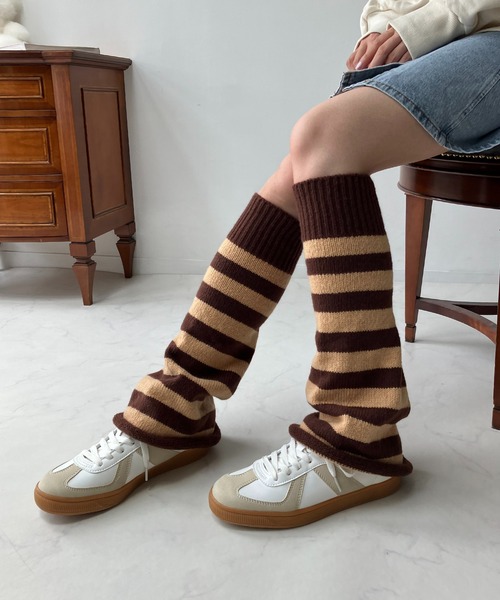 AS KNOW AS plus（アズノゥアズプラス）の「ニットレッグカバー（レッグウォーマー・レディース・グレー系その他/ホワイト/ブラウン系その他/ベージュ/ホワイト系その他/ブラック・FREE）」の5枚目の写真