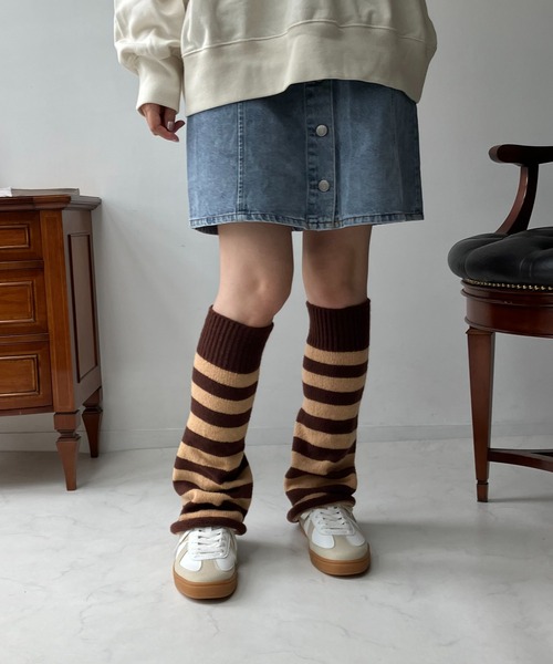 AS KNOW AS plus（アズノゥアズプラス）の「ニットレッグカバー（レッグウォーマー・レディース・グレー系その他/ホワイト/ブラウン系その他/ベージュ/ホワイト系その他/ブラック・FREE）」の16枚目の写真