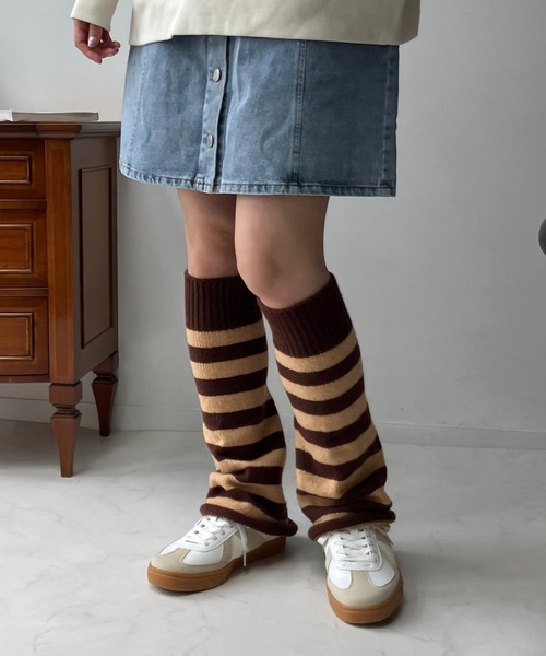 AS KNOW AS plus（アズノゥアズプラス）の「ニットレッグカバー（レッグウォーマー・レディース・グレー系その他/ホワイト/ブラウン系その他/ベージュ/ホワイト系その他/ブラック・FREE）」の17枚目の写真