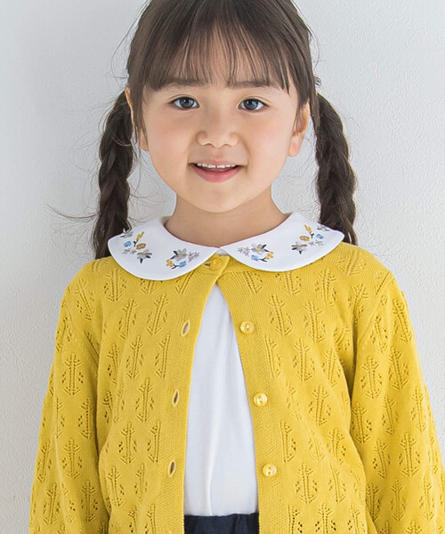 BeBe(ベベ)の「フラワー刺繍丸襟スムースブラウス(90~150cm)(シャツ/ブラウス・キッズ・ブルー/オフホワイト・120cm/100cm/150cm/130cm/140cm/110cm/90cm)」の6枚目の写真