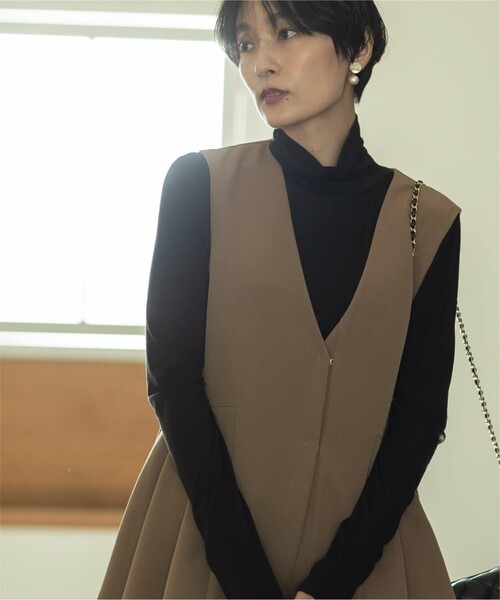 OPAQUE.CLIP（オペークドットクリップ）の「◆タートルネックカットソー/ネオサーモ【蓄熱素材/洗濯機洗い可】（Tシャツ/カットソー・レディース・チャコールグレー/オフホワイト/ブラック系2/ブラック・36/40/38/42/34）」の5枚目の写真