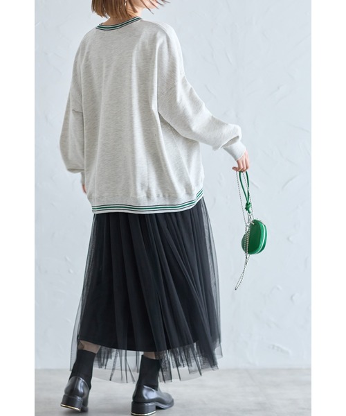 &. NOSTALGIA（アンドドットノスタルジア）の「【ZOZO限定】ラインリブロゴ刺繍ビッグスウェット（スウェット・レディース・オートミール/ブラック・FREE）」の10枚目の写真