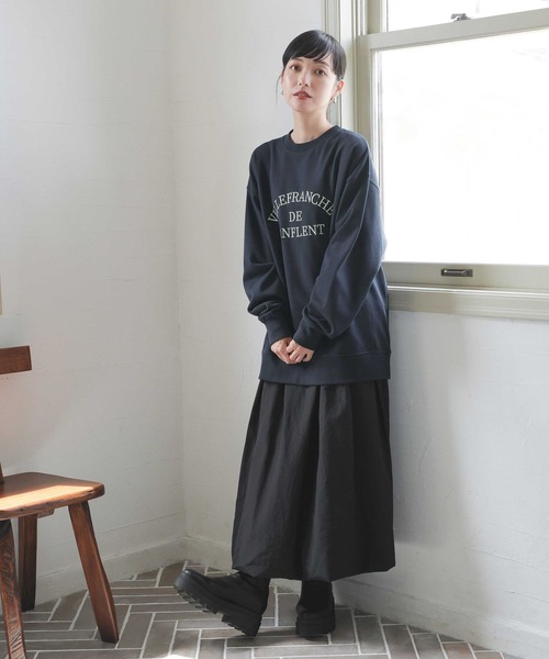 LOWRYS FARM(ローリーズファーム)の「ウラケロゴLS 966663(スウェット・レディース・チャコールグレー/グレー/アイボリー/ネイビー・FREE)」の12枚目の写真