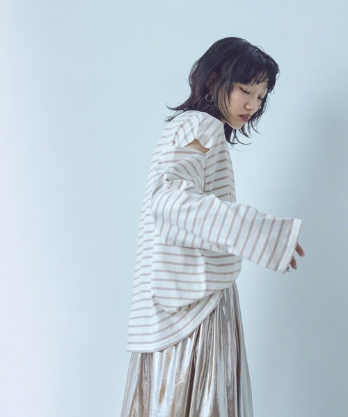 Fashion Letter(ファッションレター)の「オーバーサイズ カットアウト ボーダーロングTee(Tシャツ/カットソー・レディース・ブラック/グリーン/ピンク/ベージュ・M)」の8枚目の写真