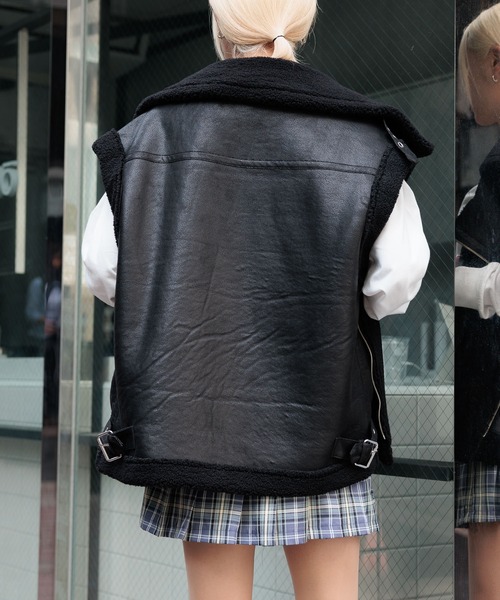 3.3 Field Trip （3.3フィールドトリップ）の「3.3 Field Trip／ムートンベスト 2984282（ブルゾン・レディース・ブラック/アイボリー・FREE）」の3枚目の写真