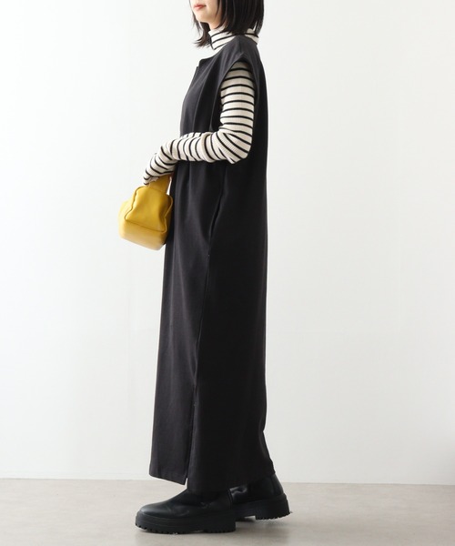 atONE(アットワン)の「atONE キーネックロングワンピース(ワンピース・レディース・キャメル/ブラック/チャコールグレー・4L~5L/M~L/LL~3L)」の6枚目の写真